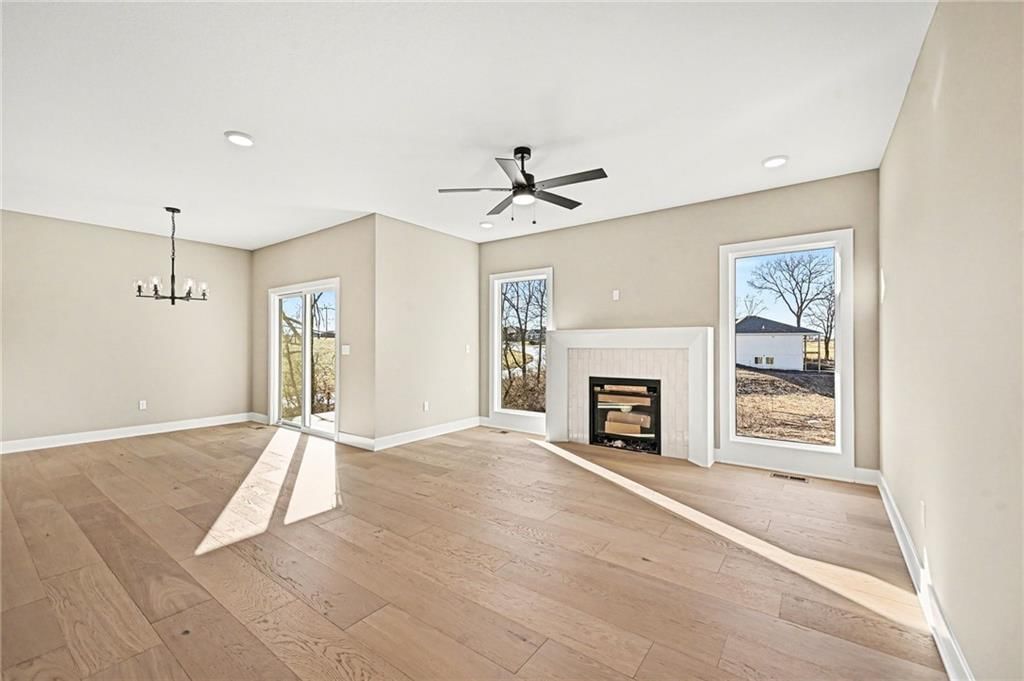466 Green Drive — photo 7