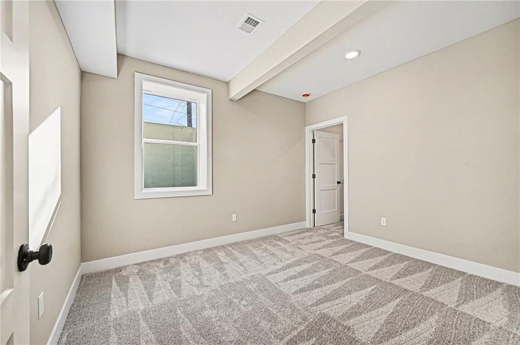 466 Green Drive — photo 22