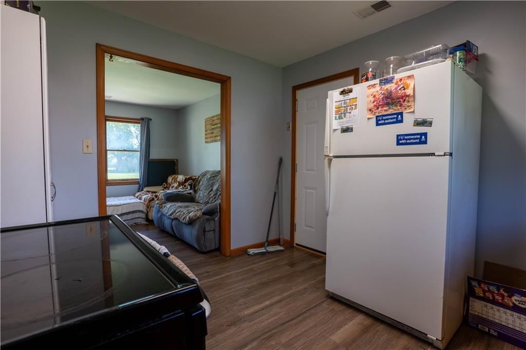 402 W Innes Street — photo 11