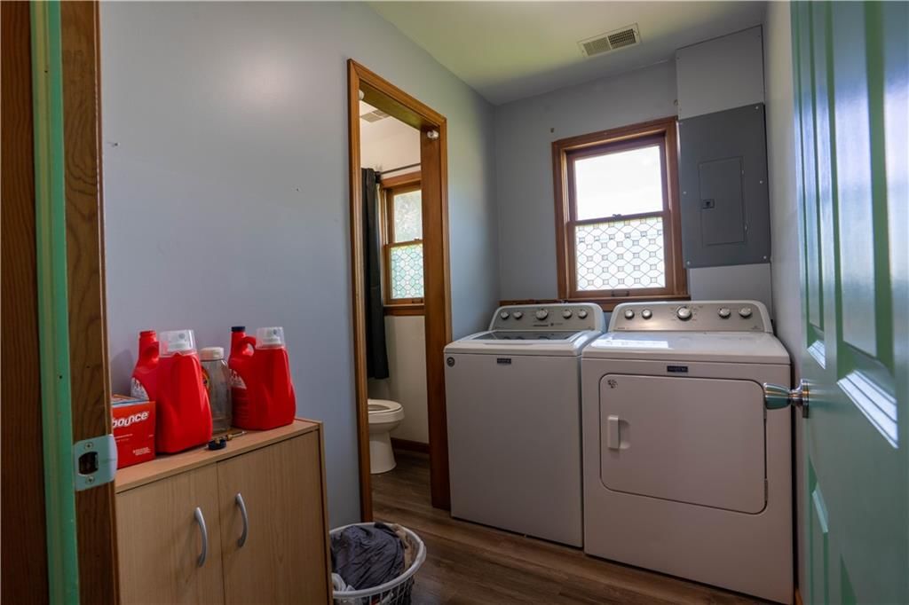 402 W Innes Street — photo 17