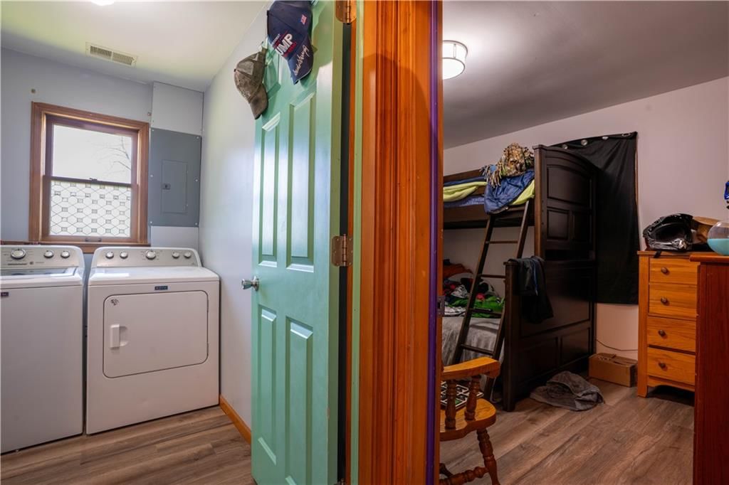 402 W Innes Street — photo 27
