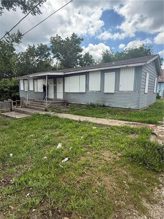 1702 Bellaire Avenue — photo 5