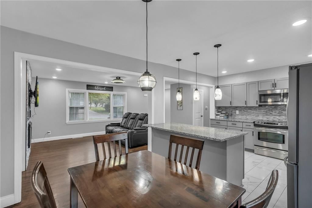 5800 FAIRLANE Drive — photo 11