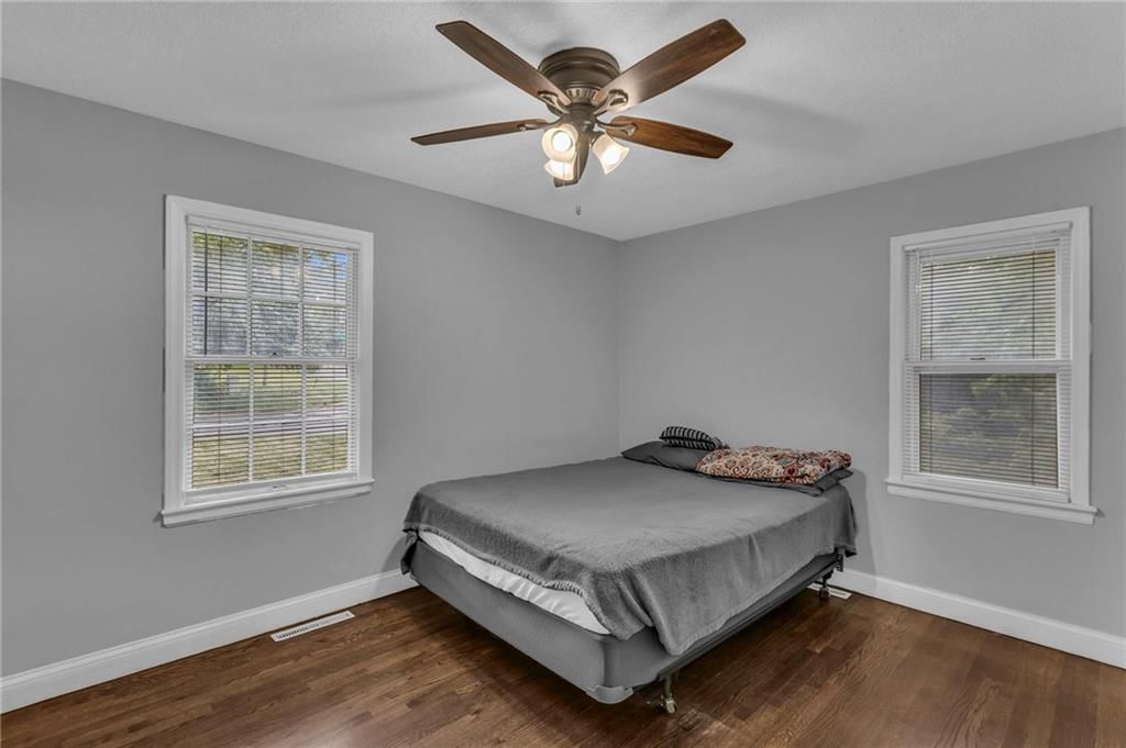 5800 FAIRLANE Drive — photo 17