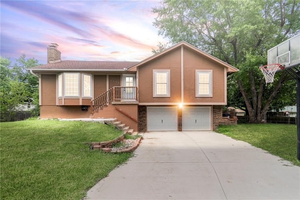 1304 SE Alice Court — photo 1