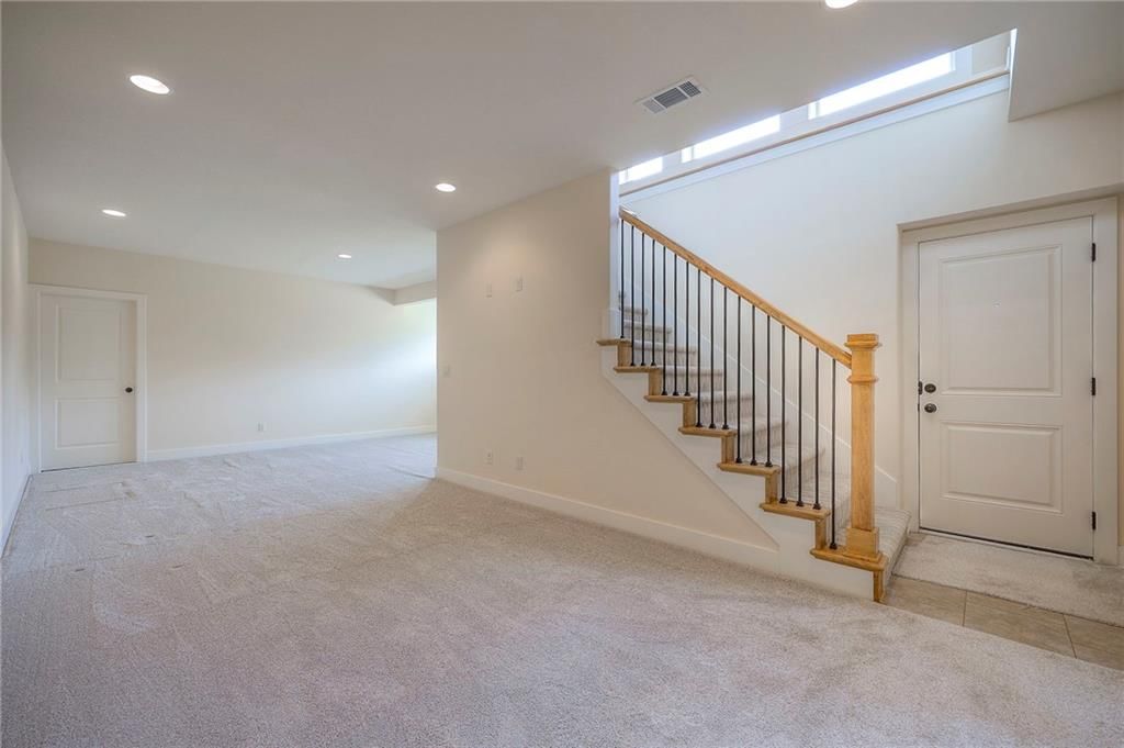 1225 Buckingham Court — photo 27