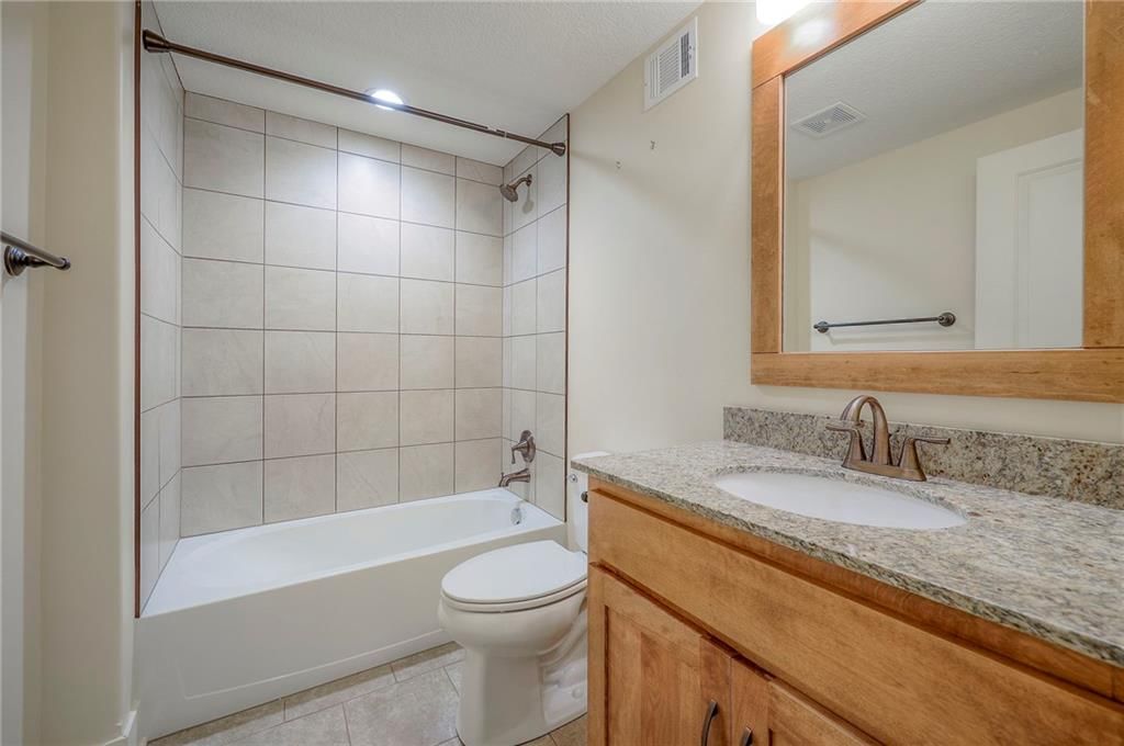 1225 Buckingham Court — photo 30