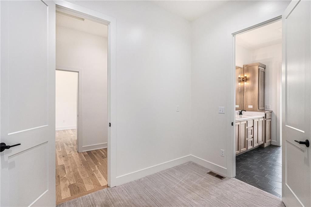 12445 Empress Street — photo 12