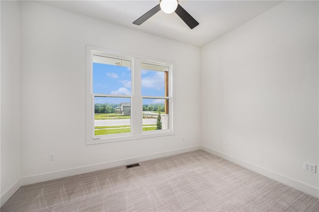 12445 Empress Street — photo 15