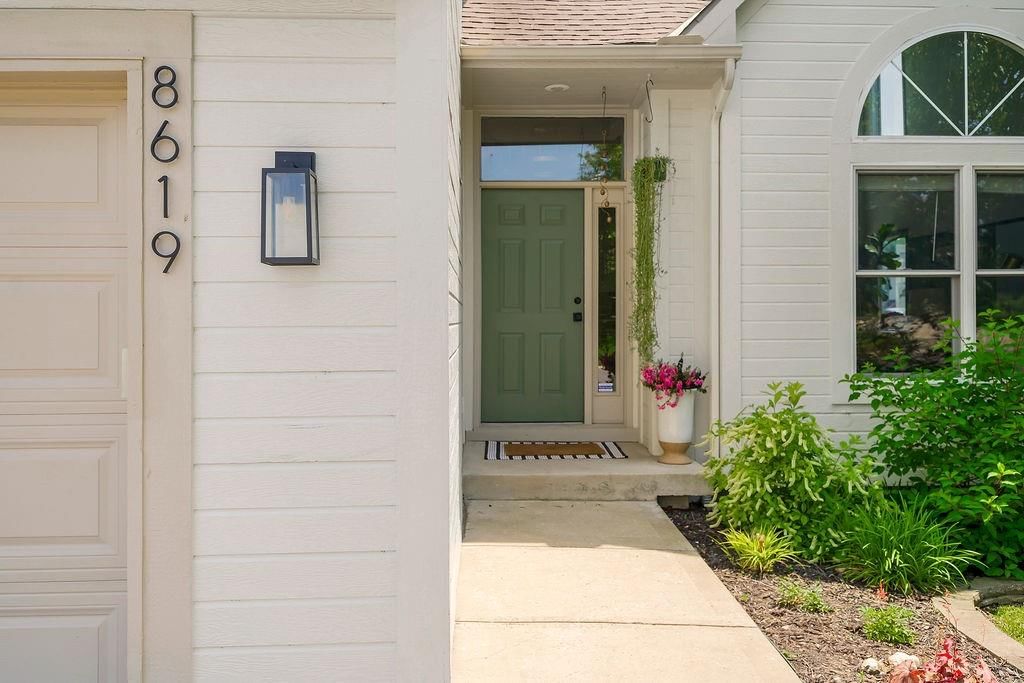8619 NE 75th Terrace — photo 3
