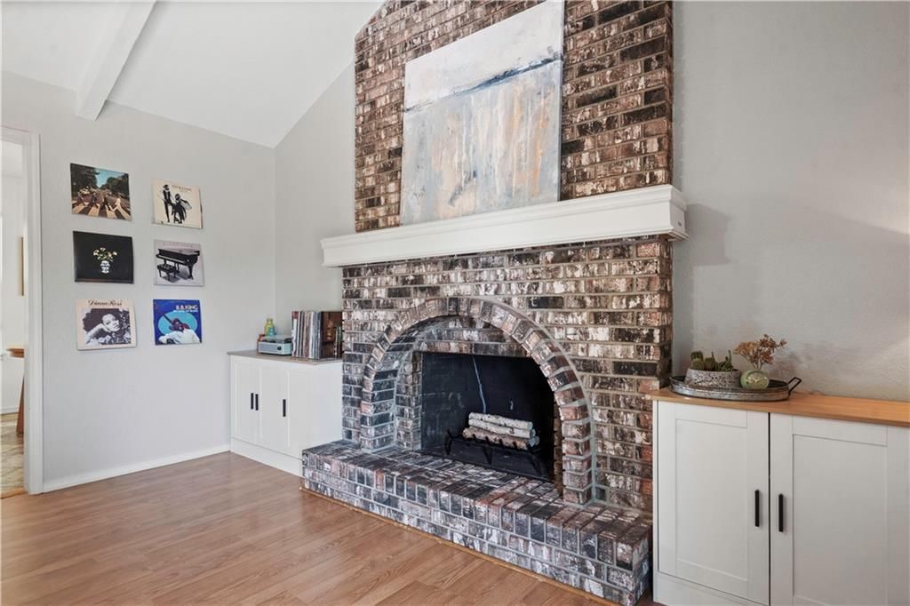 410 NW Shamrock Avenue — photo 11