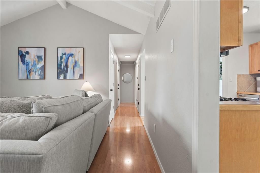 410 NW Shamrock Avenue — photo 12