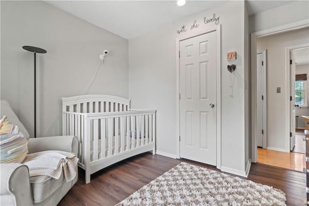 410 NW Shamrock Avenue — photo 17