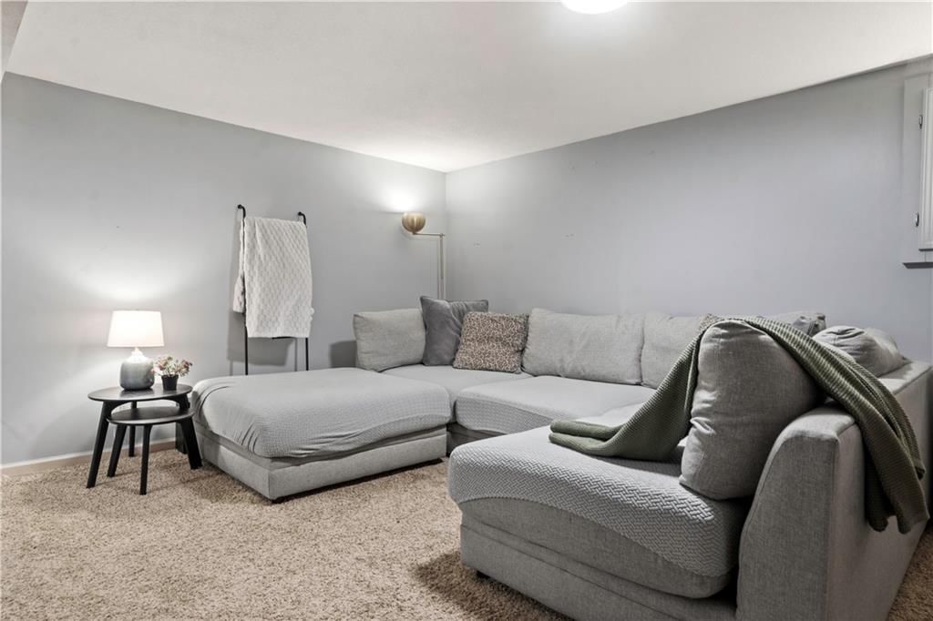 410 NW Shamrock Avenue — photo 22