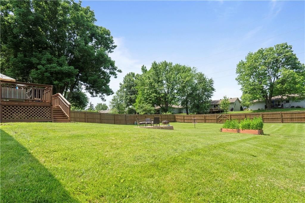 410 NW Shamrock Avenue — photo 28