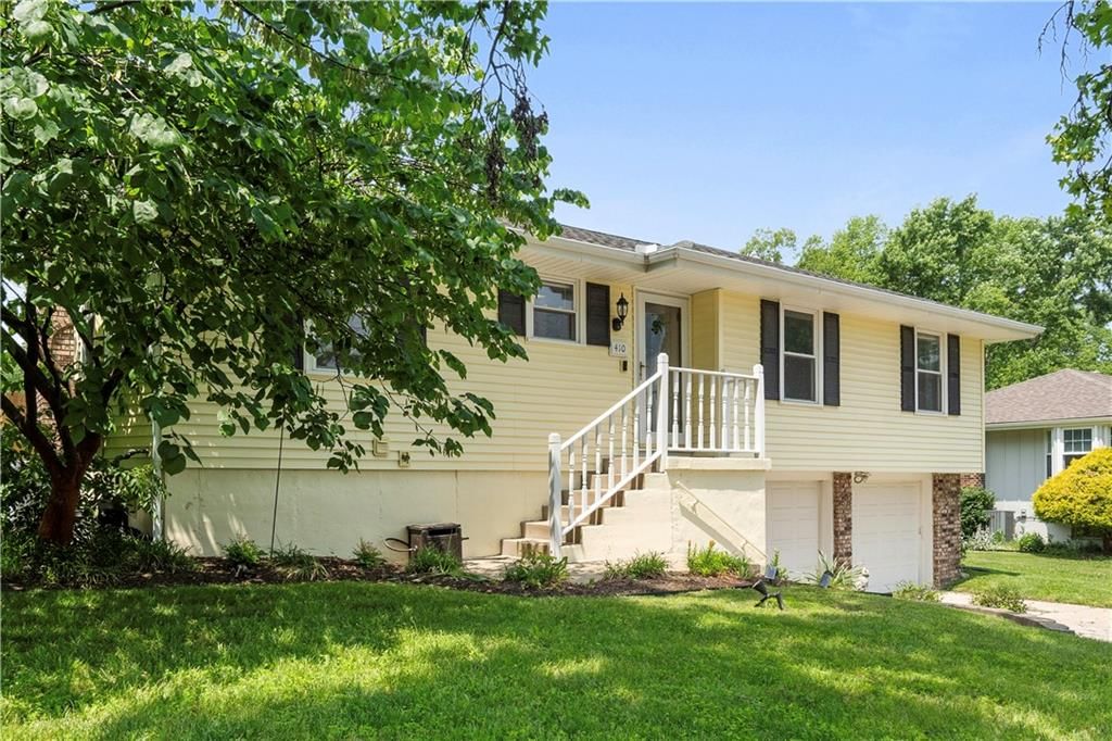 410 NW Shamrock Avenue — photo 31