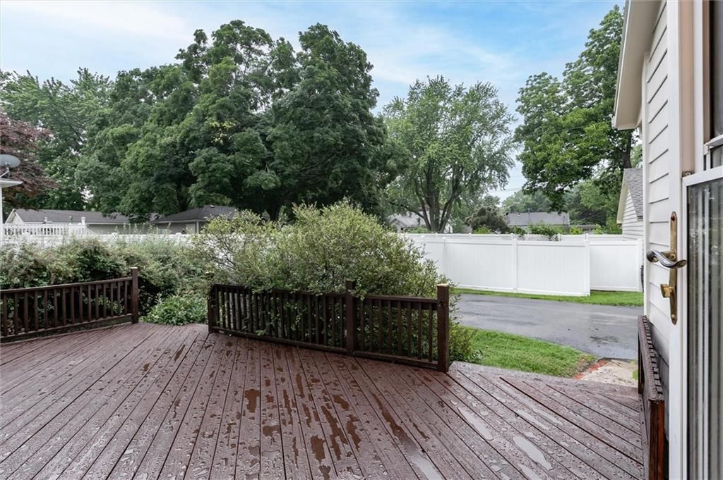 108 SW Madison Street — photo 15