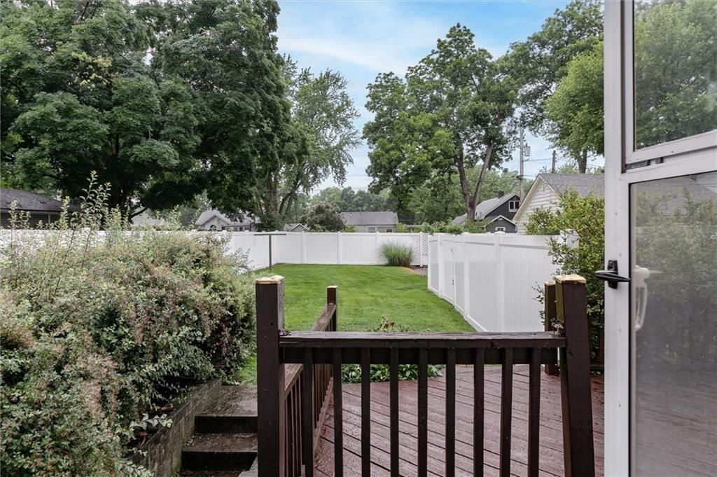 108 SW Madison Street — photo 31