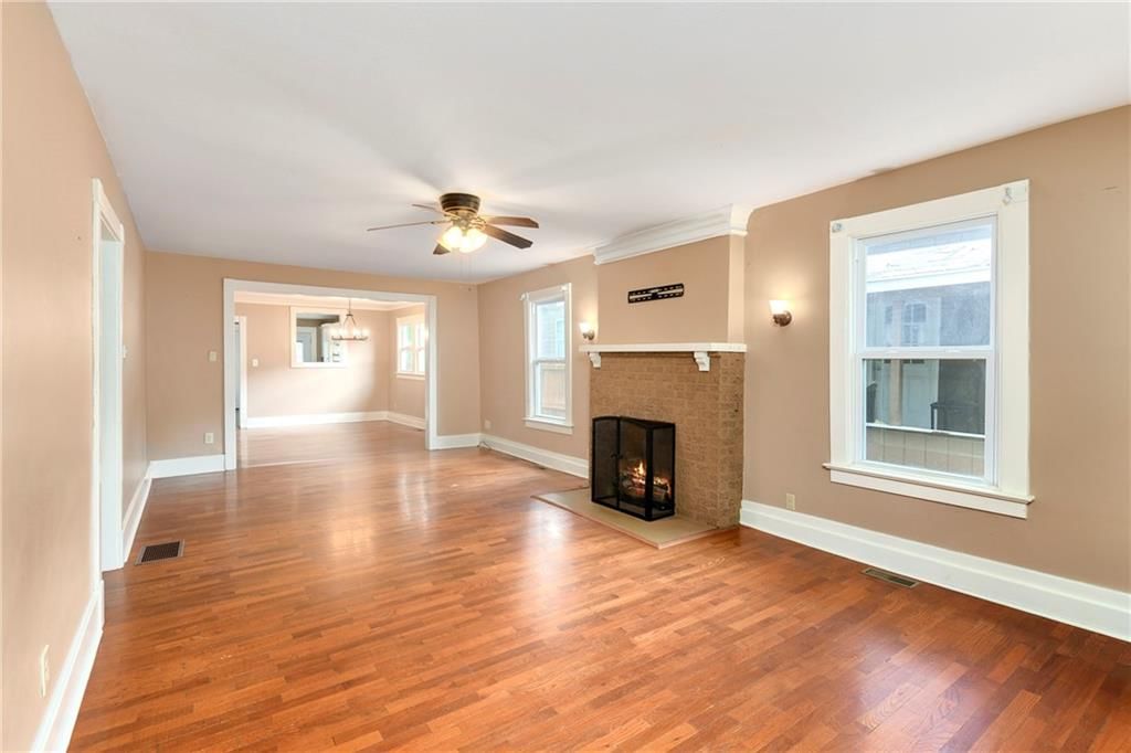 320 Vine Street — photo 3