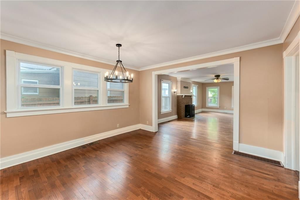 320 Vine Street — photo 9