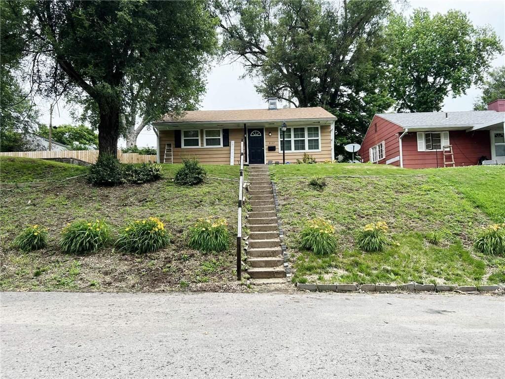 Photo 15 of 15 - 3137 Hawthorne Drive