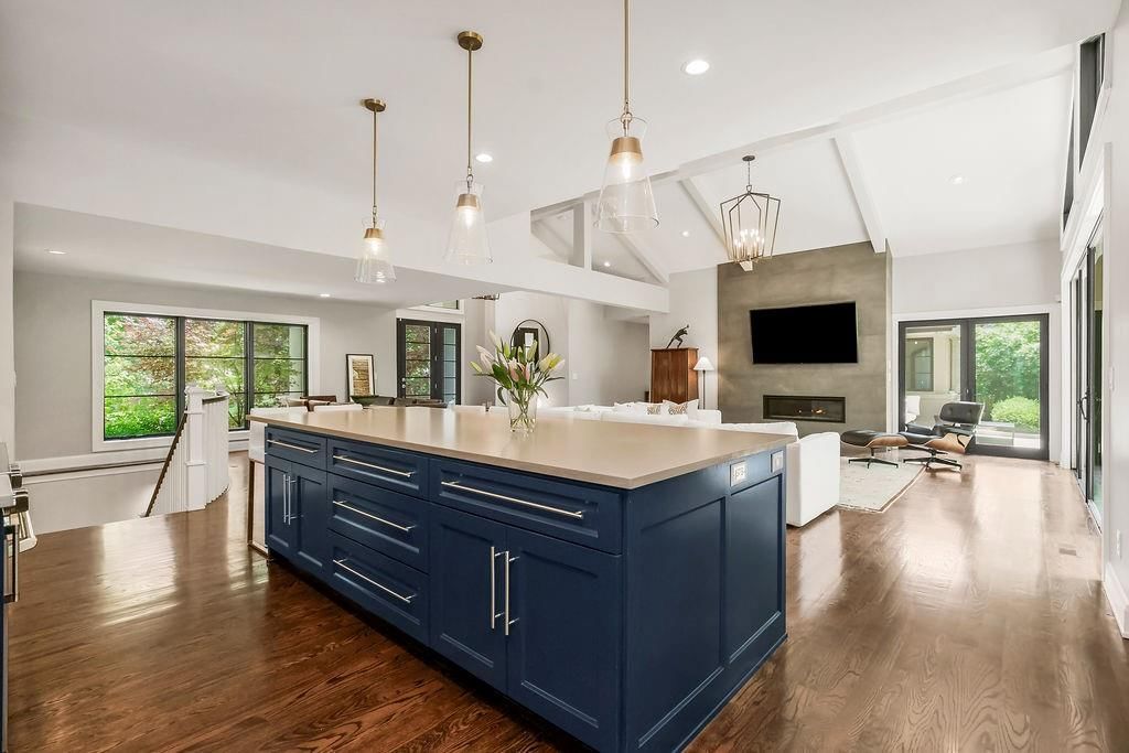 9400 Lee Boulevard — photo 12