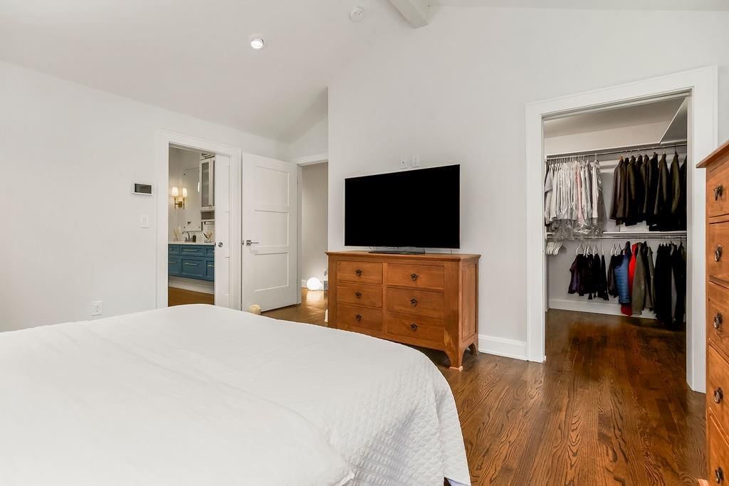 9400 Lee Boulevard — photo 29