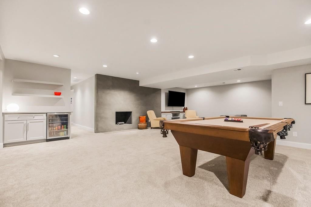 9400 Lee Boulevard — photo 34