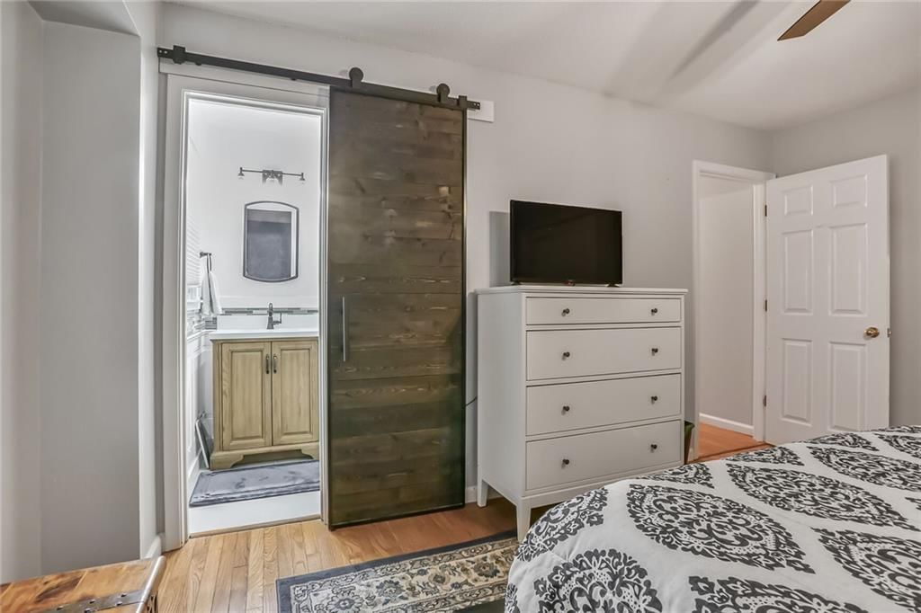 4732 England Street — photo 14
