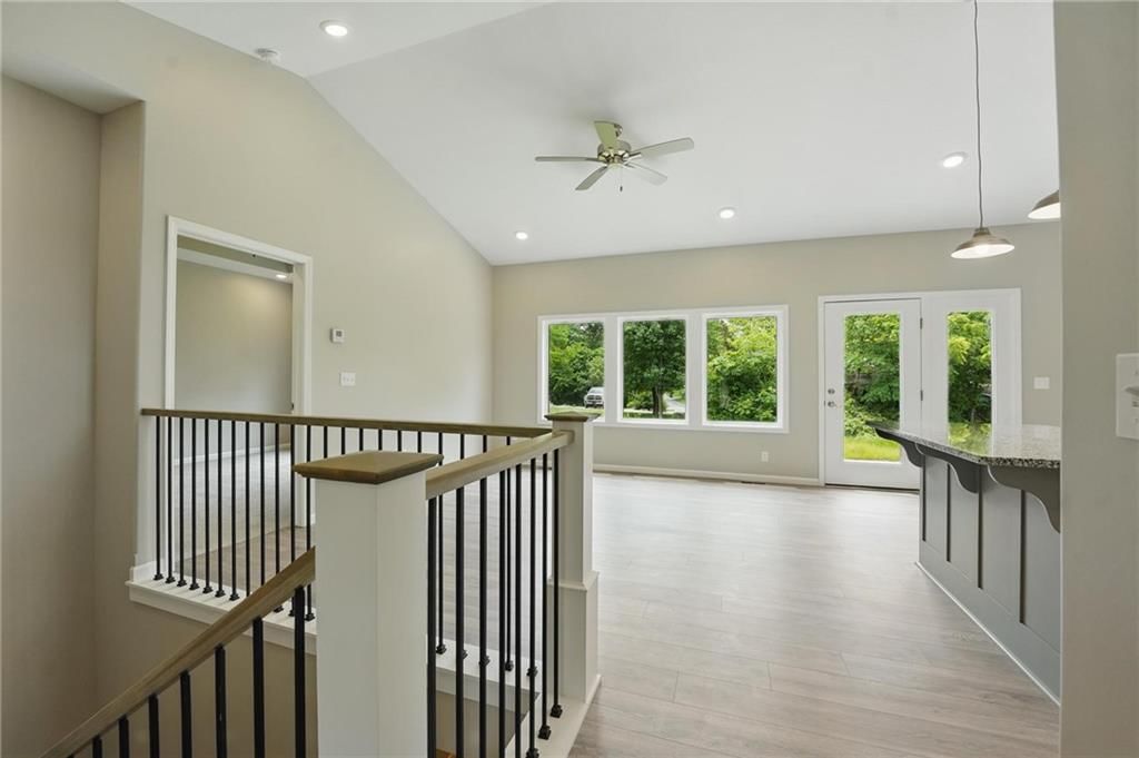 781 Highland Drive — photo 8