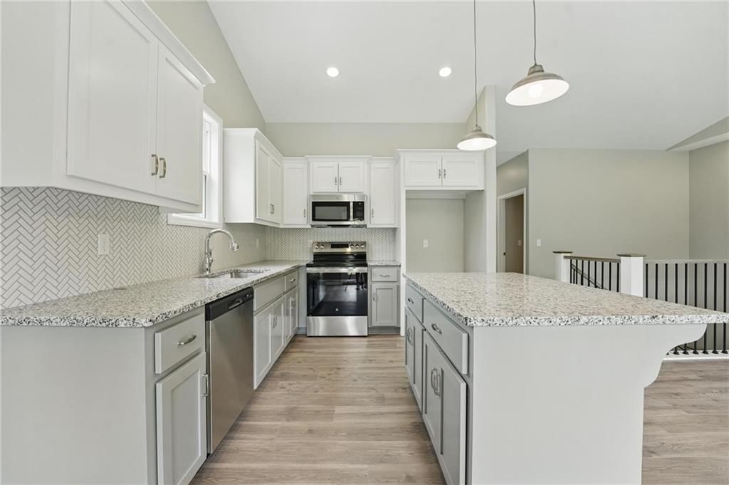 781 Highland Drive — photo 12