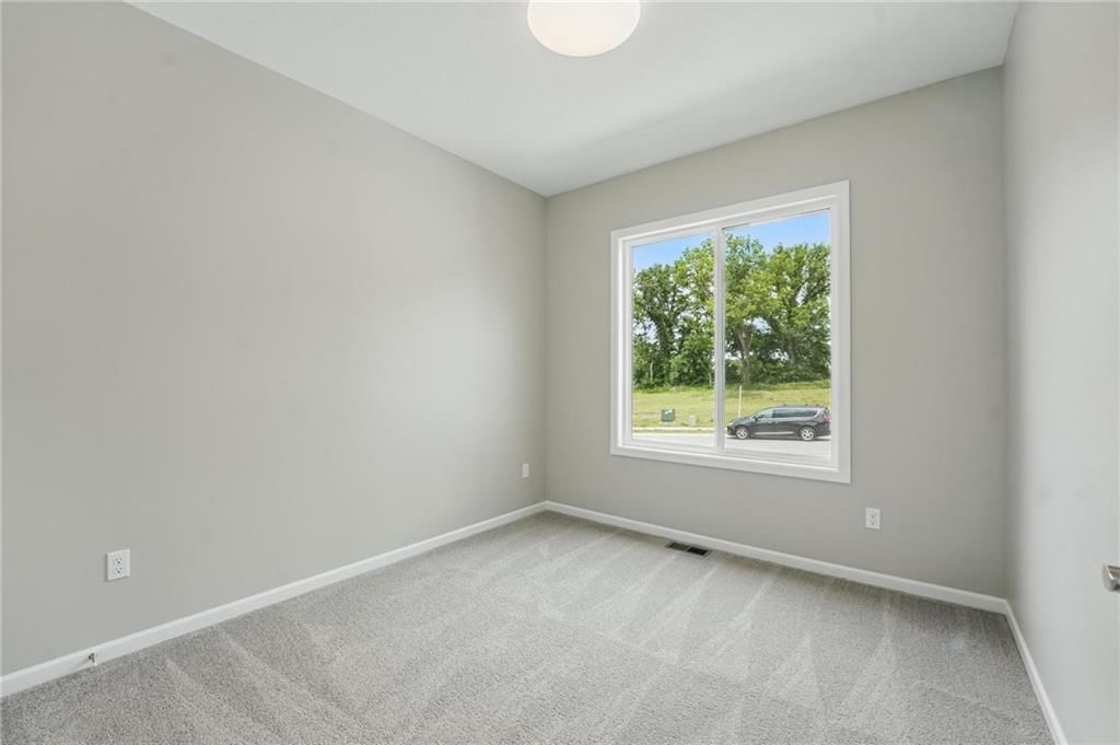 781 Highland Drive — photo 16