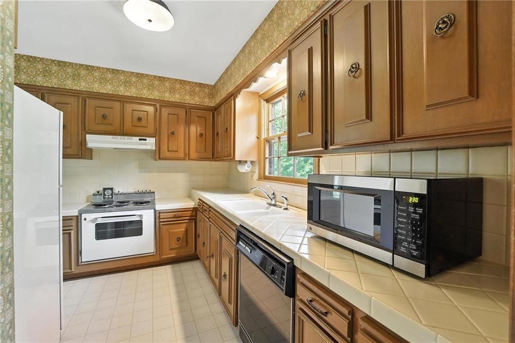Photo 38 of 49 - 6905 NW Birch Lane