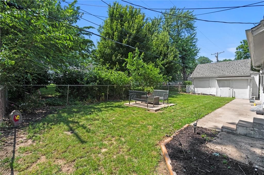 5618 Reeds Road — photo 30