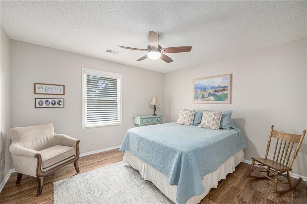 11916 W 132nd Street — photo 35