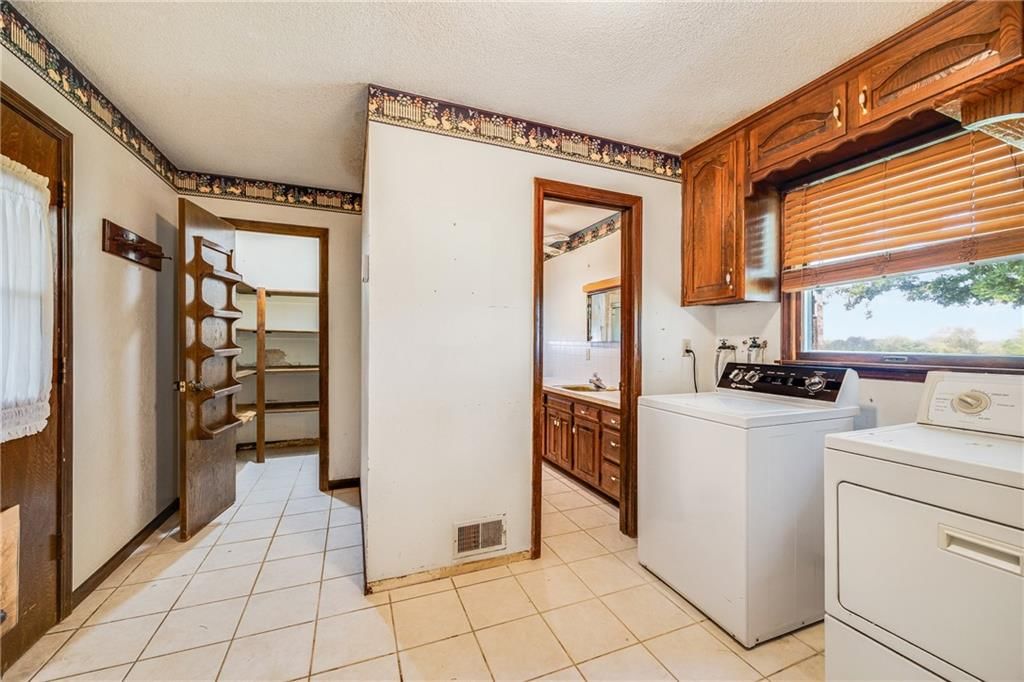 630 NW OO Highway — photo 12