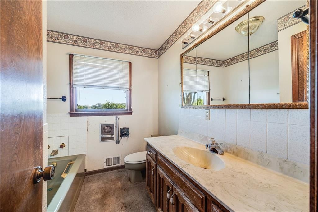 630 NW OO Highway — photo 14