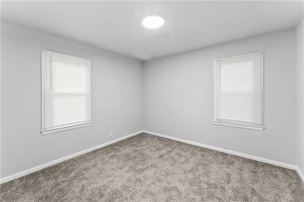 3112 S Claremont Avenue — photo 12