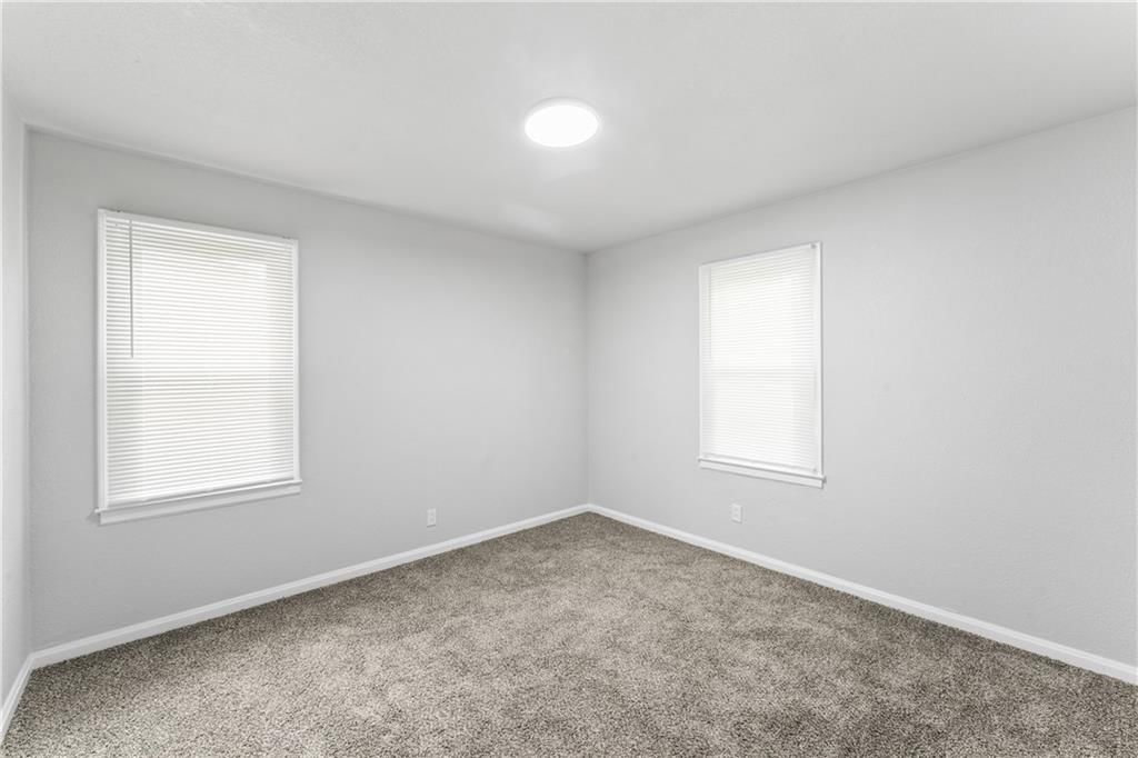 3112 S Claremont Avenue — photo 17