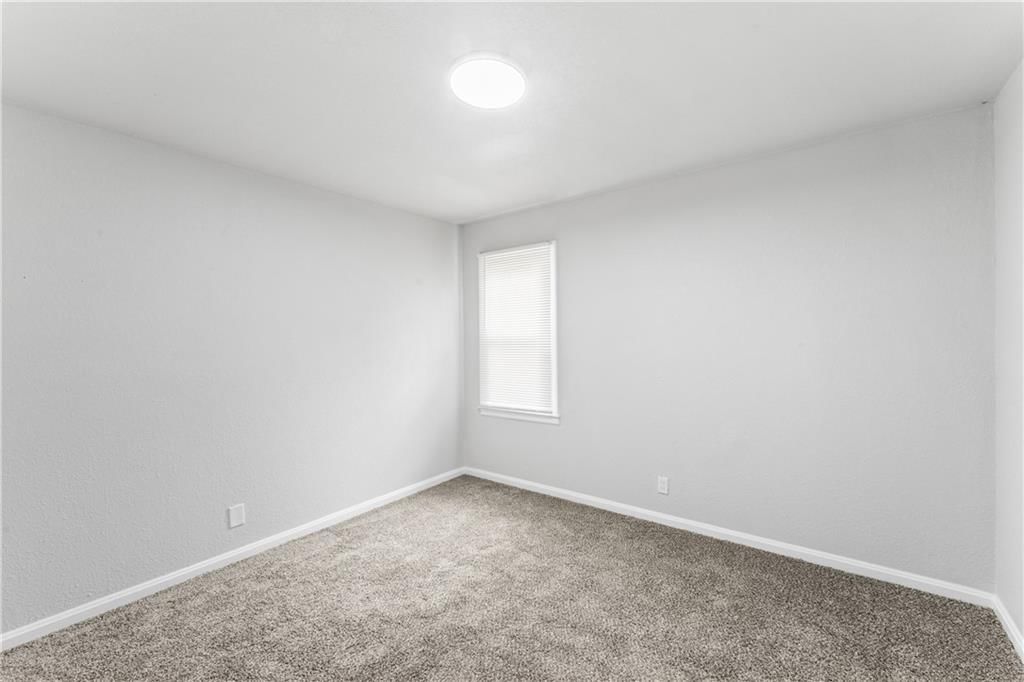 3112 S Claremont Avenue — photo 18