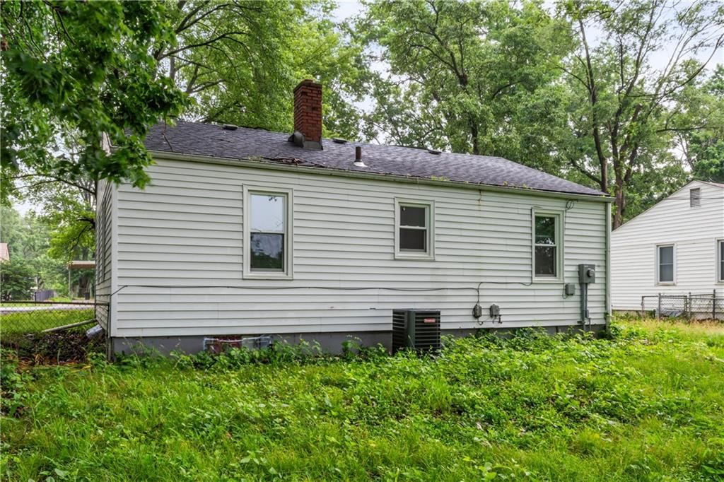 3112 S Claremont Avenue — photo 21