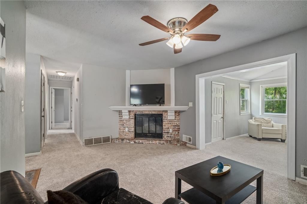 604 NE Ash Street NE — photo 13