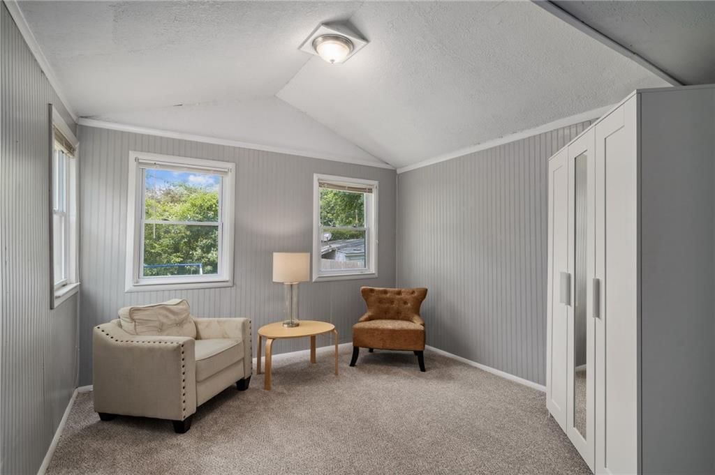 604 NE Ash Street NE — photo 15