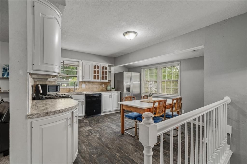 604 NE Ash Street NE — photo 17