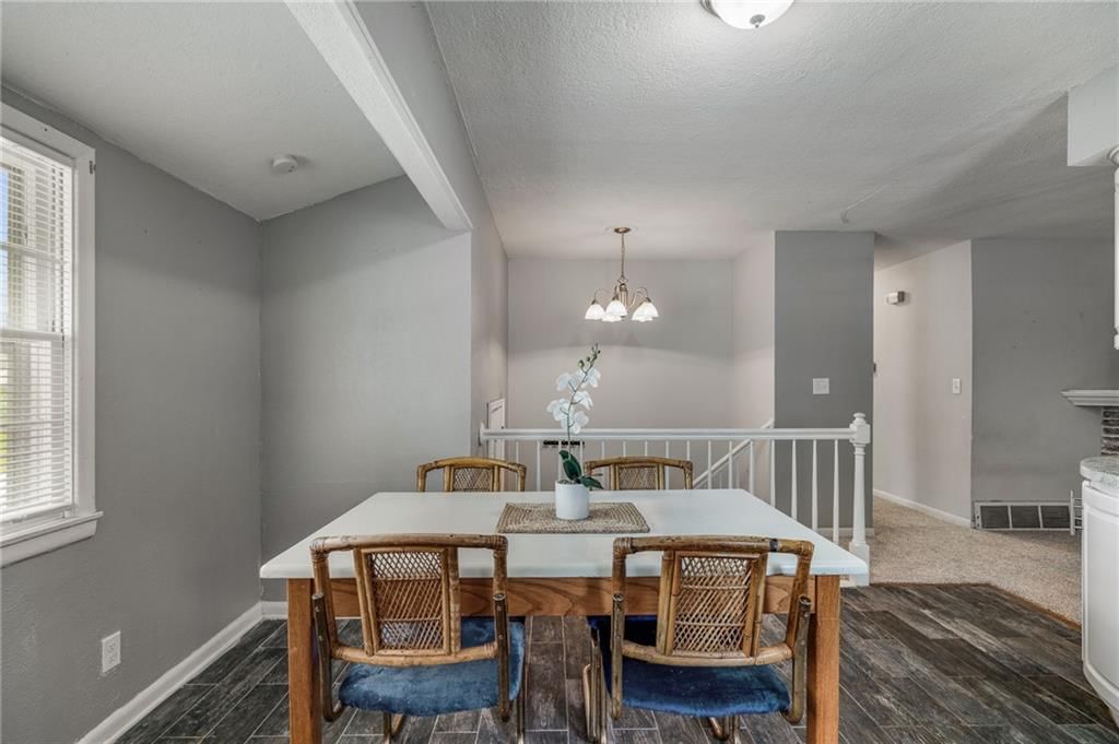 604 NE Ash Street NE — photo 23