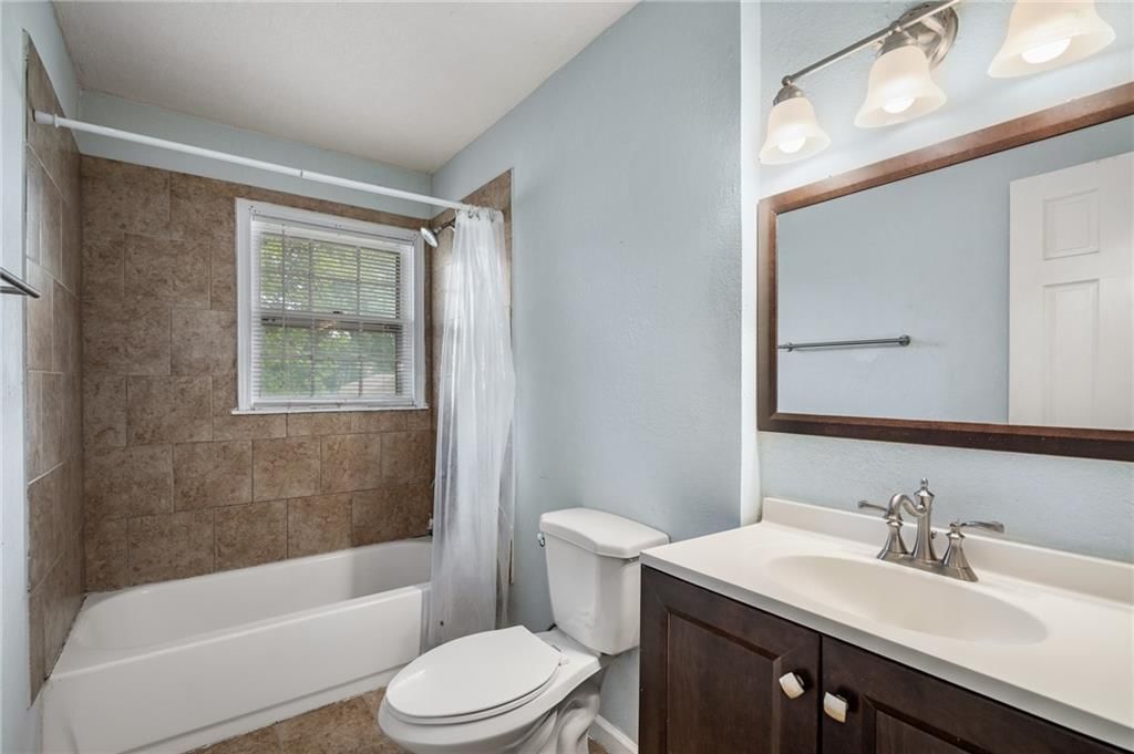 604 NE Ash Street NE — photo 28