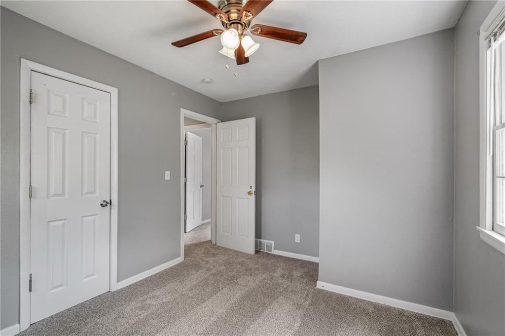 604 NE Ash Street NE — photo 30