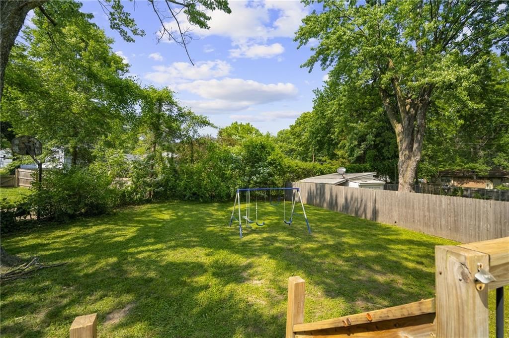 604 NE Ash Street NE — photo 45