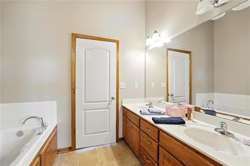 614 SW Tisha Lane — photo 14
