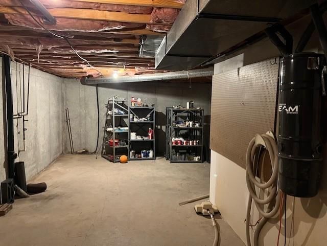 310 S 14th Street — photo 46